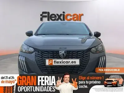 Usado Peugeot 208 GT 100 CV (73 kW) 2024 Gris Utilitario