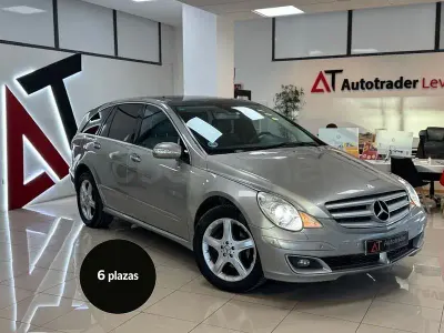Usado Mercedes R320 224 CV (164 kW) 2007 Marrón Familiar