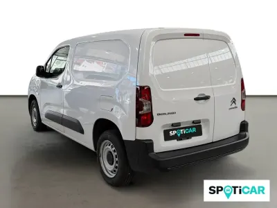 Usado Citroën Berlingo 100 CV (73 kW) 2023 Blanco Monovolumen