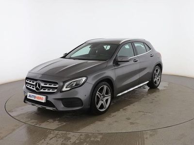 Usado Mercedes GLA200 AMG line 135 CV (99 kW) 2018 Gris SUV