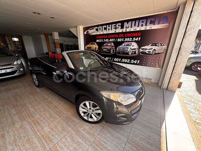 Usado Renault Mégane Cabriolet Dynamique 130 CV (95 kW) 2011 Negro Descapotable