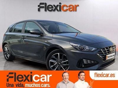 Verde Usado 2023 Hyundai i30 Berlina | 16.100 € (Buen precio)