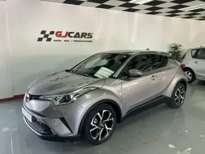 Begagnad Toyota C-HR Advance 122 HK (89 kW) 2019 Grå SUV
