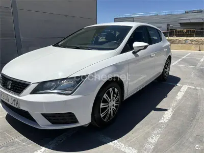 Usado Seat Leon Style 115 CV (84 kW) 2017 Blanco Berlina