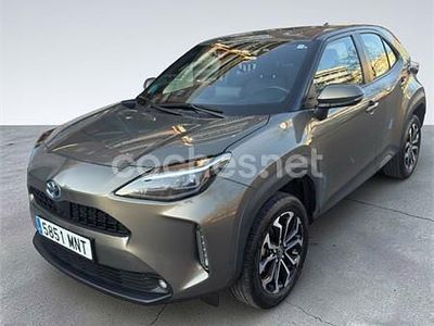 Usado Toyota Yaris Cross Active 116 CV (85 kW) 2024 Gris / plata SUV