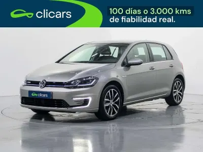 Usado VW e-Golf 100 kW (136 CV) 2020 Plateado Utilitario