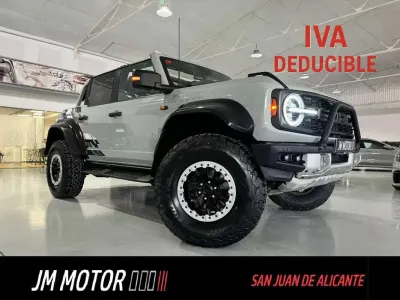 Usado Ford Bronco Outer Banks 335 CV (246 kW) 2025 Gris SUV