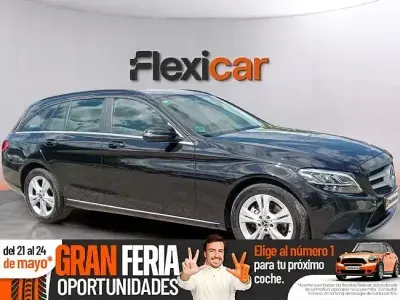 Usado Mercedes C220 194 CV (142 kW) 2019 Negro Familiar