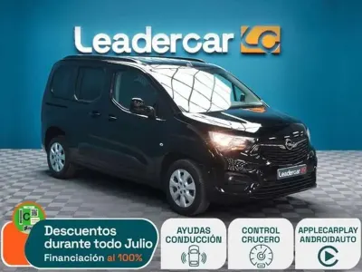 Usado Opel Combo Business Edition 102 CV (75 kW) 2023 Negro Monovolumen