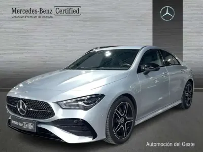 Usado Mercedes CLA220 192 CV (141 kW) 2025 Plateado Berlina