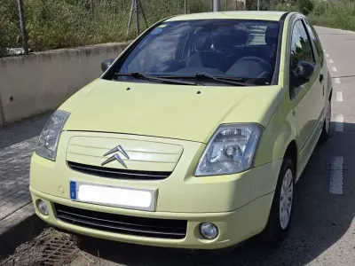 Usado Citroën C2 75 CV (55 kW) 2007 Amarillo Utilitario
