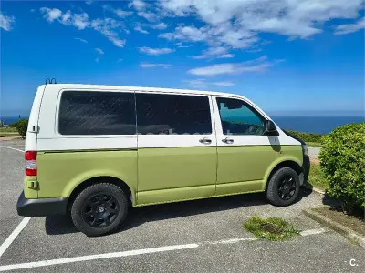 Käytetty VW Transporter Pro 114 HP (83 kW) 2015 Peessi Van