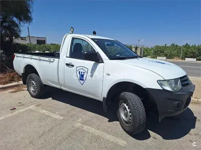 Usado Mitsubishi L200 136 CV (100 kW) 2014 Blanco Pickup/Camioneta