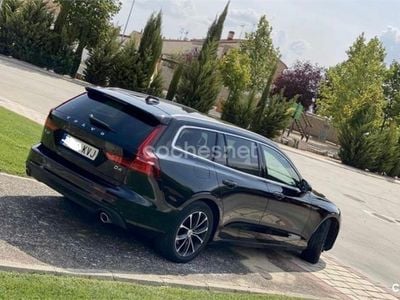 Negro Usado 2019 Volvo V60 Momentum Familiar | 18.500 € (Caro)