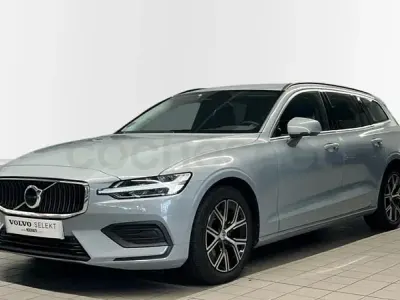 Usado Volvo V60 Core 197 CV (144 kW) 2023 Gris Familiar