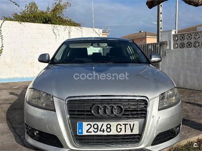 Usado Audi A3 Attraction 105 CV (77 kW) 2010 Gris / plata Berlina