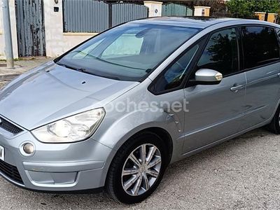 Usado Ford S-MAX Trend 140 CV (102 kW) 2006 Gris / plata Monovolumen