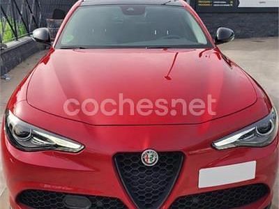 Usado Alfa Romeo Giulia Veloce 280 CV (205 kW) 2017 Rojo Berlina