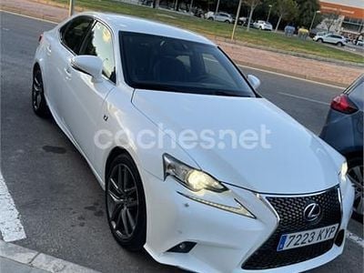 Usado Lexus IS300h Sport Line 223 CV (164 kW) 2013 Blanco Berlina