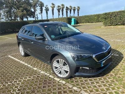 Gris / plata Usado 2021 Skoda Scala Style Utilitario | 16.300 € (Precio justo)