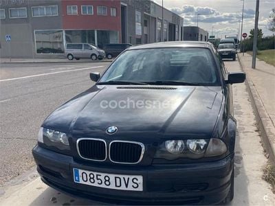 Begagnad BMW 320 136 HK (100 kW) 1999 Blå Sedan