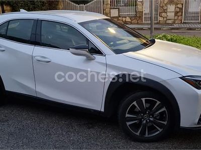 Usado Lexus UX 184 CV (135 kW) 2022 Blanco SUV