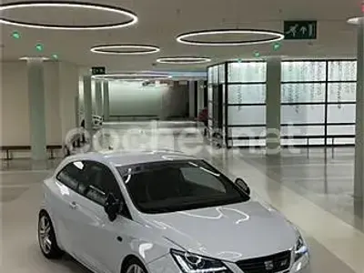 Usado Seat Ibiza SC CUPRA 192 CV (141 kW) 2015 Blanco Utilitario