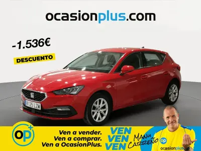 Usado Seat Leon Reference 110 CV (80 kW) 2022 Rojo