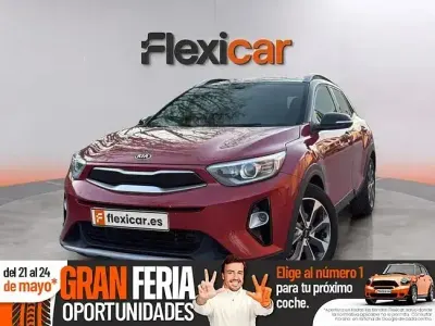 Usado Kia Stonic 100 CV (73 kW) 2019 Rojo SUV