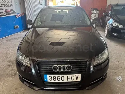 Usado Audi A3 Sportback Ambition 105 CV (77 kW) 2011 Negro Utilitario