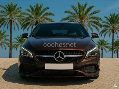 Usado Mercedes CLA220 Shooting Brake AMG line 177 CV (130 kW) 2016 Marrón Familiar