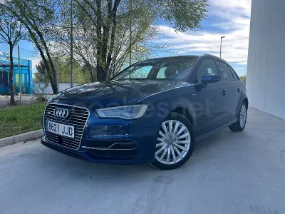 Usado Audi A3 Sportback Ambition 204 CV (150 kW) 2015 Azul Utilitario