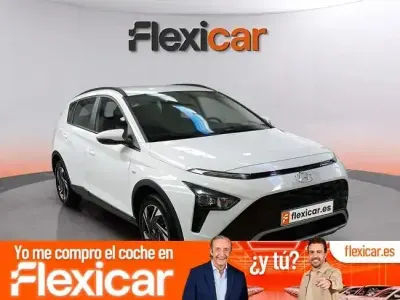 Usado Hyundai Bayon 100 CV (73 kW) 2023 Blanco SUV