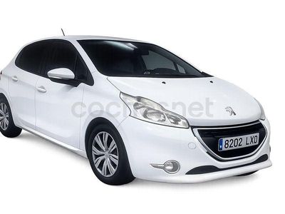 Usado Peugeot 208 Active 100 CV (73 kW) 2016 Blanco Utilitario