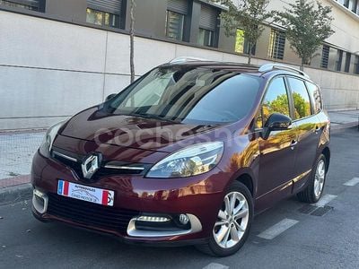 Granate Usado 2015 Renault Grand Scénic III Bose Edition Monovolumen | 8000 € (Precio justo)