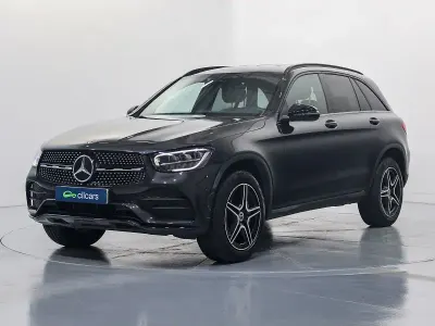 Usado Mercedes GLC300e 320 CV (235 kW) 2022 Gris / plata SUV