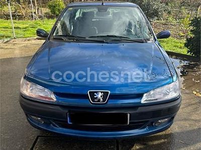 Azul Usado 1997 Peugeot 306 Berlina | 3000 €