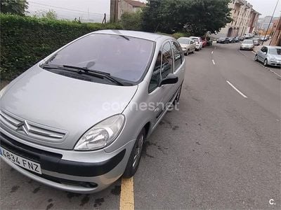 Usado Citroën Xsara Picasso Exclusive 110 CV (80 kW) 2007 Gris / plata Monovolumen