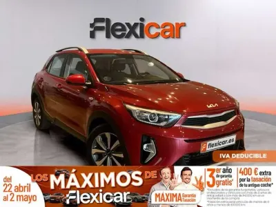 Begagnad Kia Stonic 101 HK (74 kW) 2021 Röd SUV