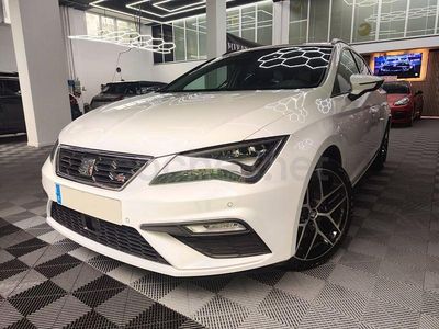 Usado Seat Leon FR 180 CV (132 kW) 2018 Blanco Familiar