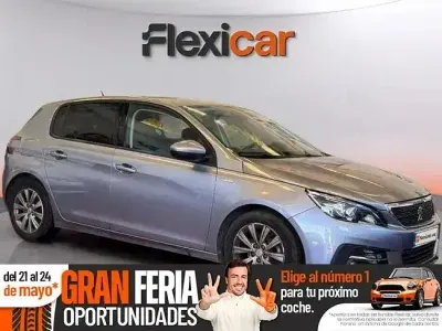 Usado Peugeot 308 Active 130 CV (95 kW) 2020 Gris / plata Berlina