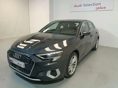 Usado Audi A3 Advanced Plus 110 CV (80 kW) 2021 Gris Berlina