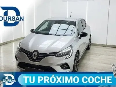 Usado Renault Clio Zen 91 CV (66 kW) 2023 Gris Utilitario