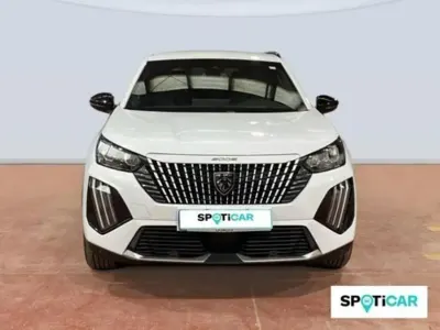 Usado Peugeot 2008 Allure 100 CV (73 kW) 2024 Blanco SUV