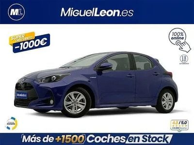 Begagnad Toyota Yaris Hybrid Active 116 HK (85 kW) 2022 Blå Sedan