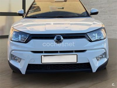 Usado Ssangyong (KGM) Tivoli Limited 115 CV (84 kW) 2016 Blanco SUV