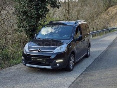 Usado Citroën Berlingo XTR 120 CV (88 kW) 2016 Negro Monovolumen