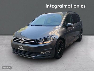 Usado VW Touran Advance 115 CV (84 kW) 2017 Varios colores Monovolumen