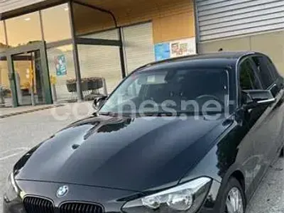 Usado BMW 116 122 CV (89 kW) 2012 Negro Utilitario