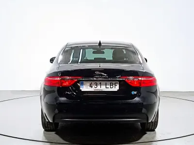 Usado Jaguar XF Prestige 163 CV (119 kW) 2016 Negro Berlina